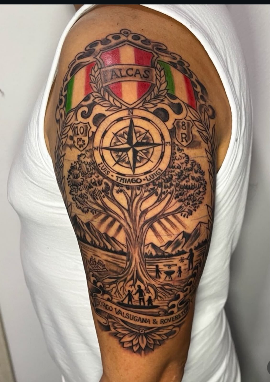Tatuagem realizada no estúdio Markezzine Tattoo — peça 6